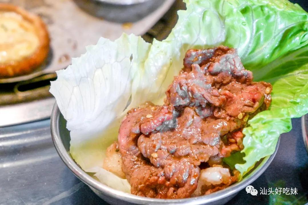 汕头shou家「油桶烤肉」，在桶上吃