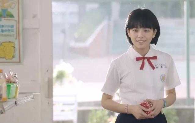 丑女变美后惊艳的瞬间,丑女变身前后对比照片