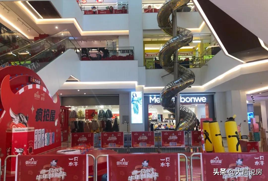 从万达到万科里，星光大道商业三剑客已成局，能拯救江南颓势吗？