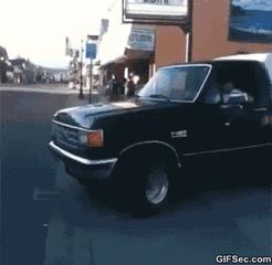 如果开车撞人会被拘留吗,开车碰瓷被撞死有什么后果