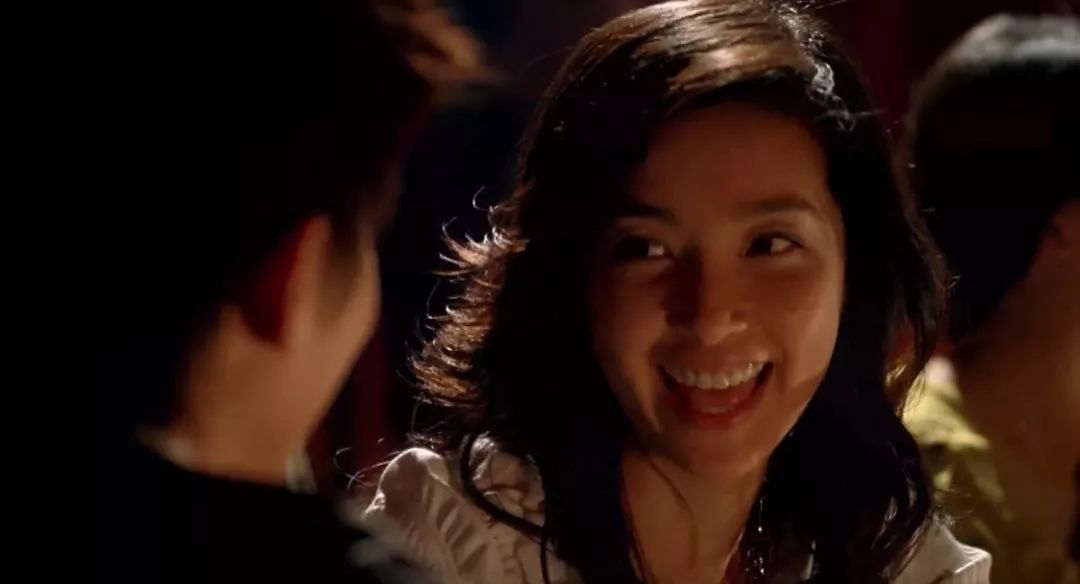 来一部潸然泪下的国产爱情片,看了让人哭到崩溃的国产爱情电影