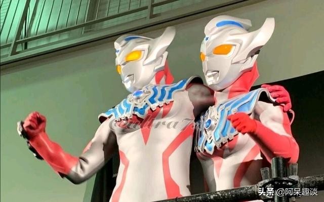 奥特曼舞台剧照片分享，泰迦和赛文都被欺负了啊
