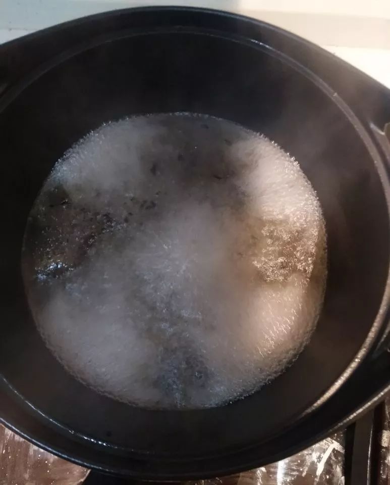 轻奢辛西娅22cm珐琅铸铁炖锅,20cm宝石蓝渐变色铸铁珐琅炖锅