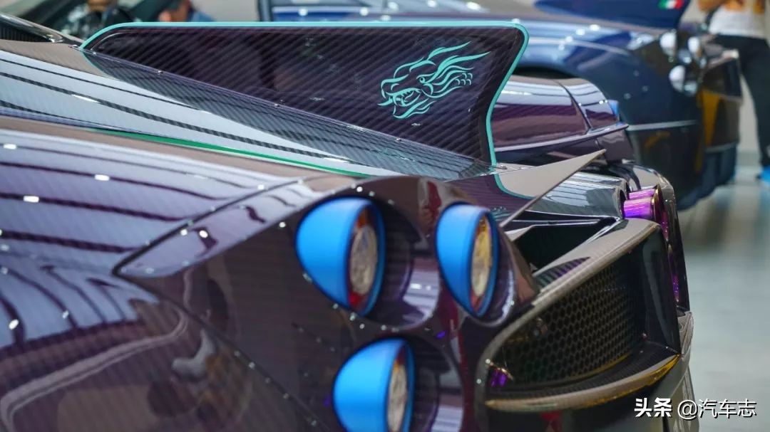 价值一亿的法拉利拉法,价值1亿元钱的白色法拉利拉法