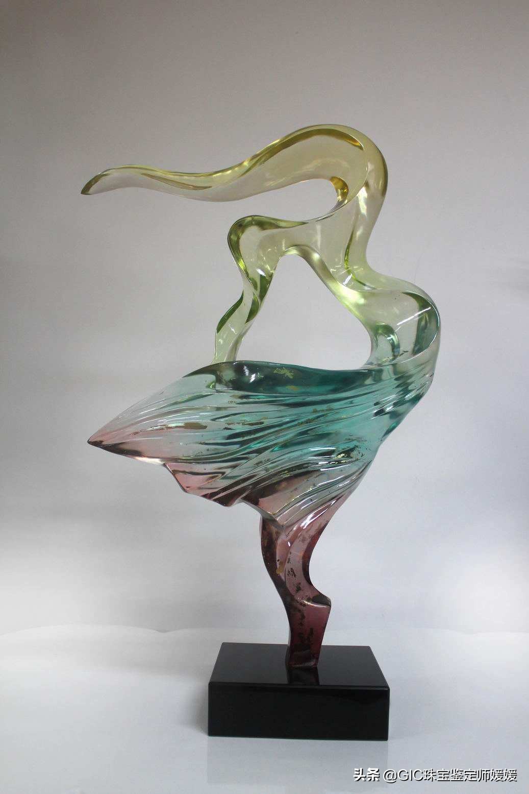 瀹噷闈㈢殑鐞夌拑,瀹笢浣滃搧