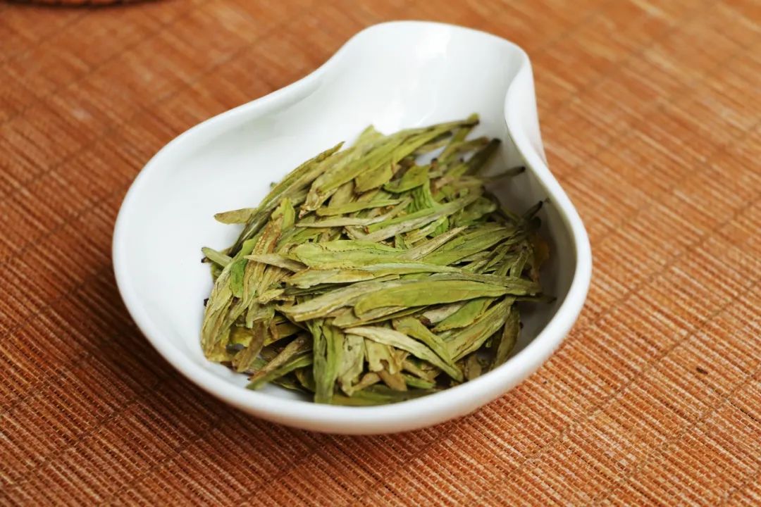 从茶叶外形判断好茶的方法,茶叶品种外形怎么分辨真假