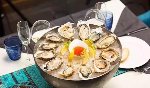 西餐礼仪讲解高级视频,西餐礼仪刀叉切牛排