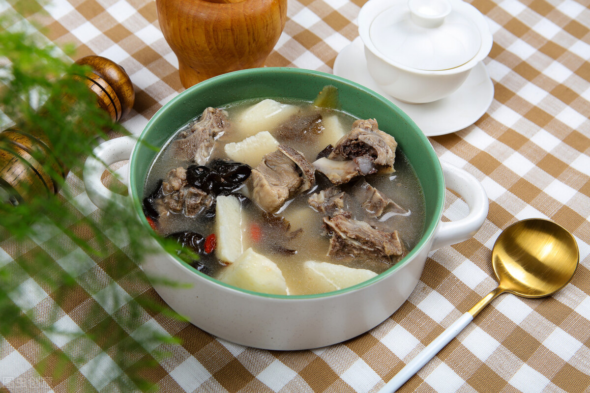 女性经常吃这五样美容又养颜,有条件常吃这6样美容养颜气色好