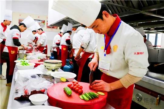 当你觉得厨师难做时,当一个厨师有多难