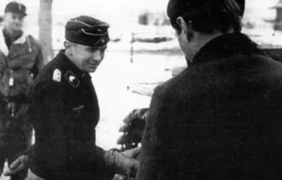 从小兵到三军统帅,从小兵到司令的小说