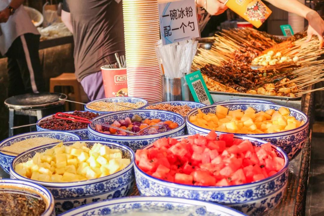 带你逛全国各地特色夜市,国内最好逛的夜市摊来了就不想走