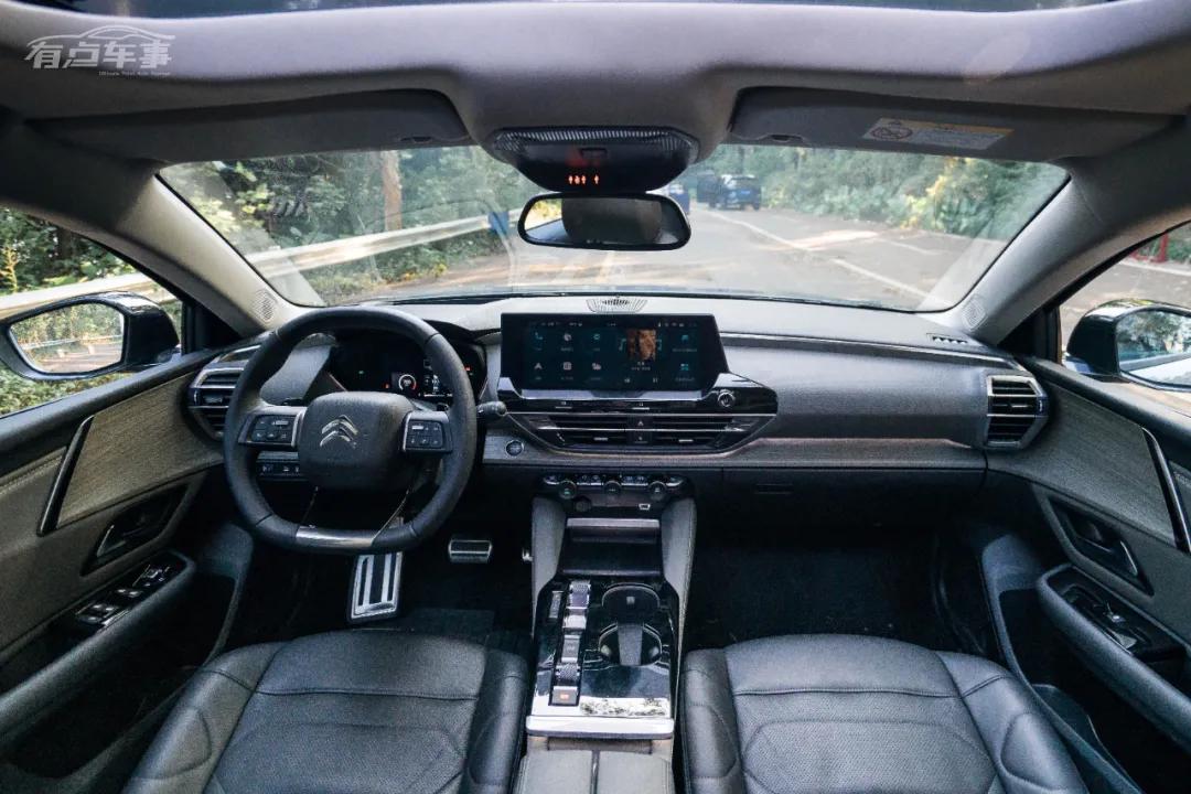 凡尔赛c5x和5008选哪个,凡尔赛c5x能让雪铁龙翻身吗