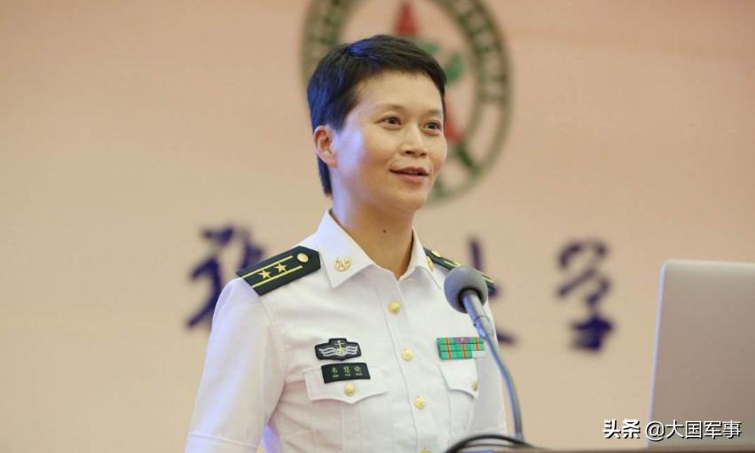 最漂亮的博士女舰长,最美的博士女舰长