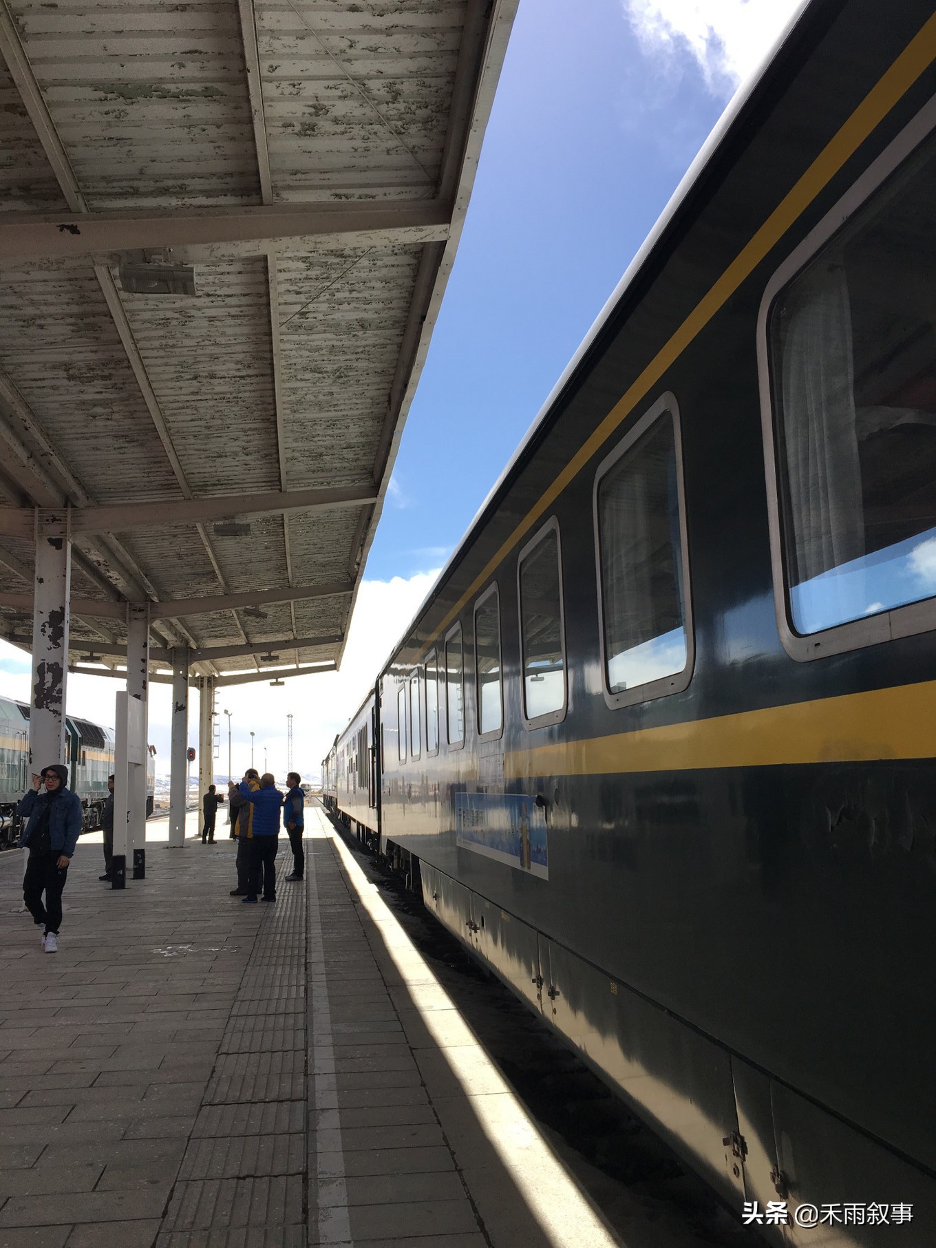 坐上火车去拉萨的途中煎熬吗,坐上火车去拉萨一路颠沛流离