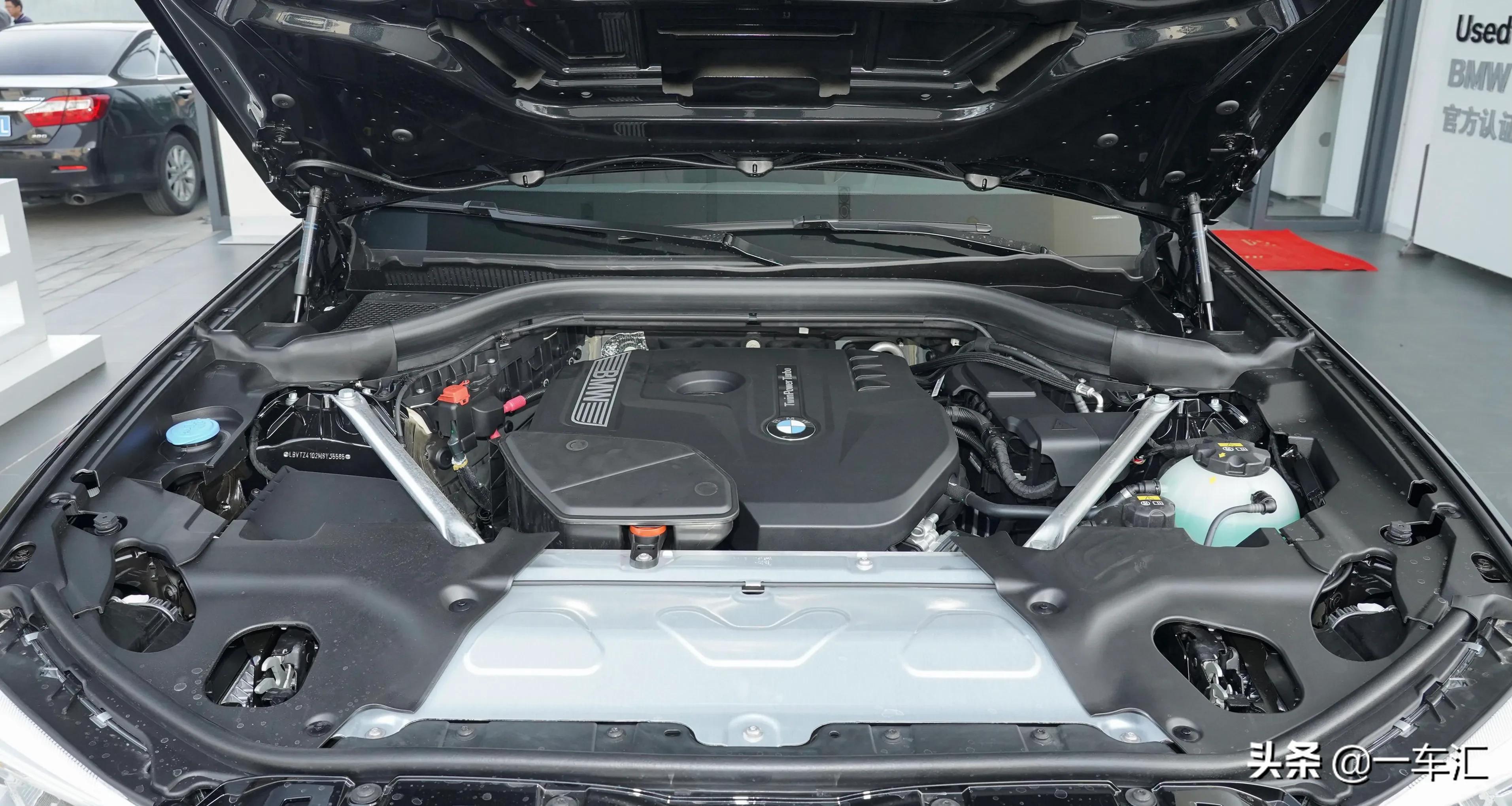 新宝马x3的4种配置哪个性价比高,宝马x3值得入手吗这3点告诉你