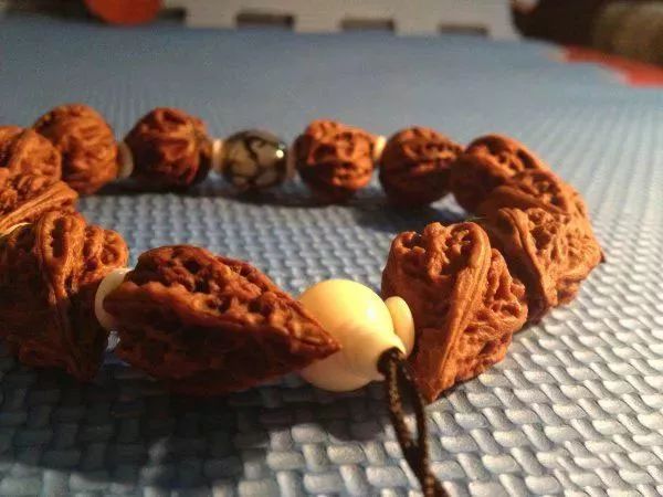 自己穿串配饰,穿串好看款式