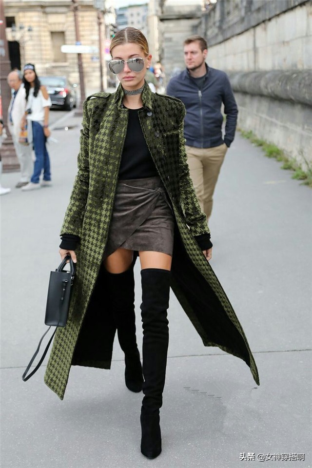 新款中筒雪地靴时髦又温暖,软底软面穿上超舒适的雪地靴