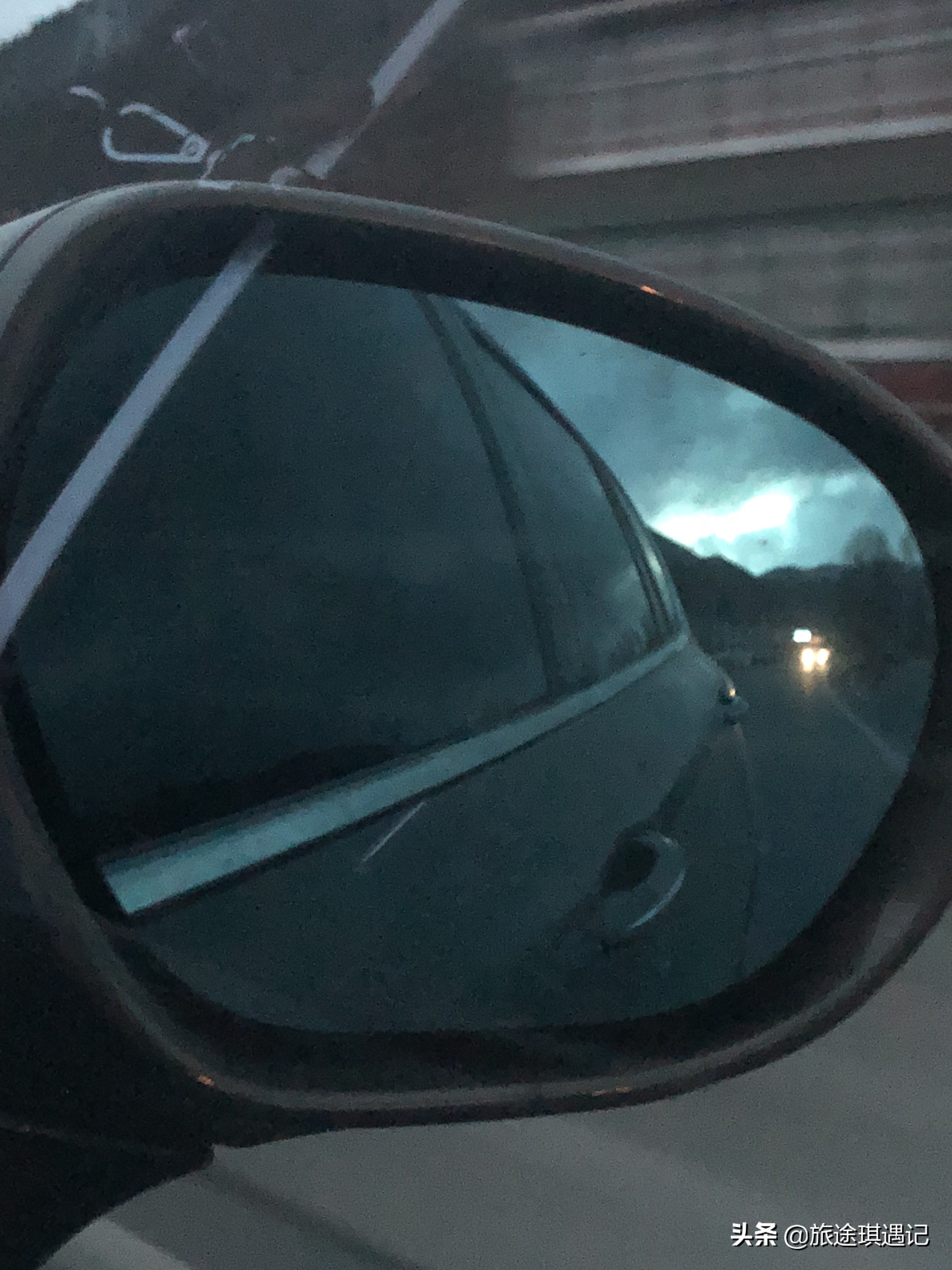 自驾游结伴的利弊,结伴自驾利与弊