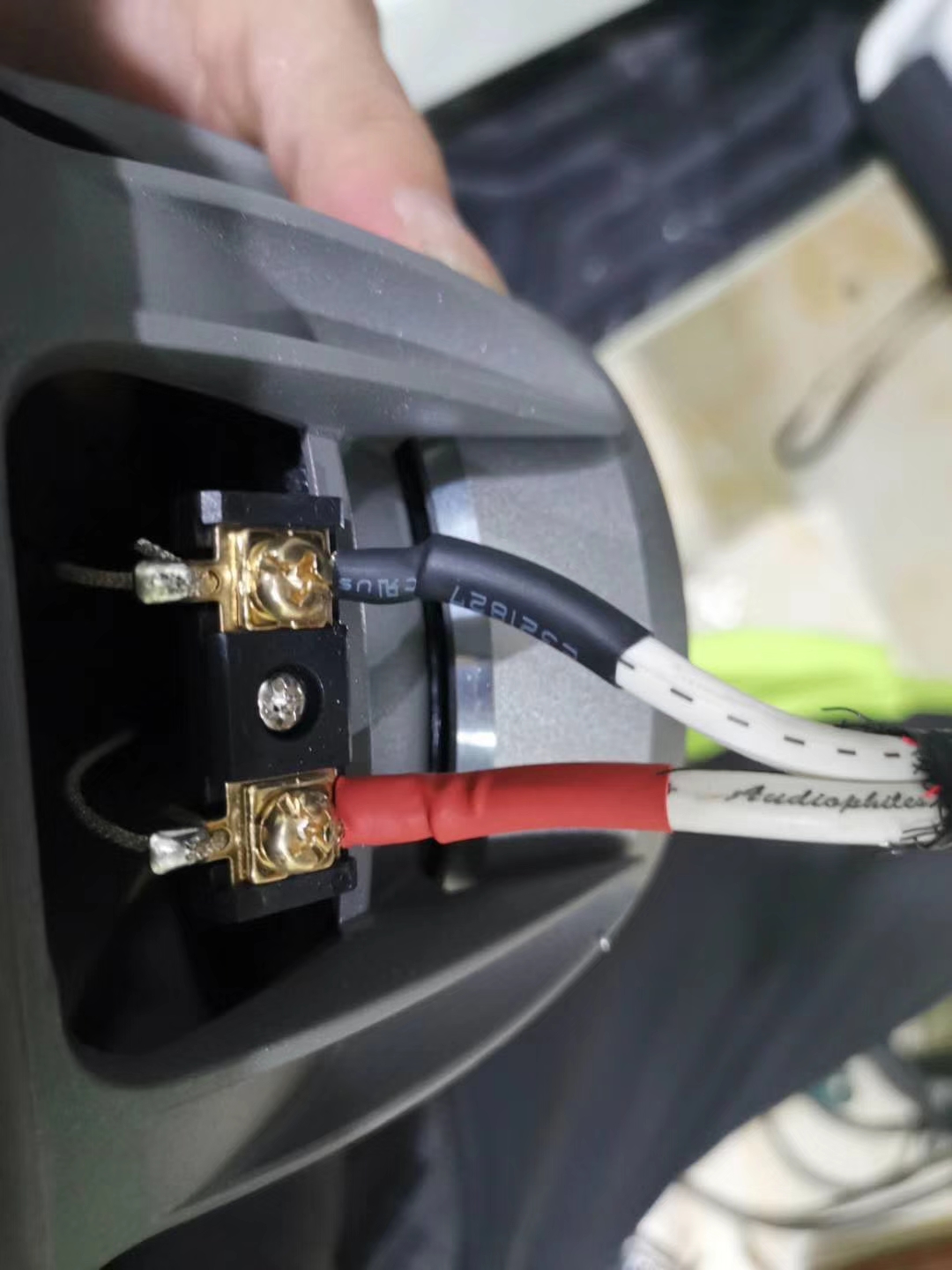 南宁斯巴鲁森林人汽车丹拿音响,斯巴鲁森林人音响改装惠威