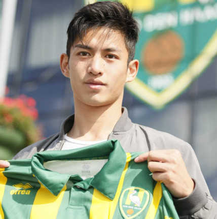 中国足球男星韦世豪,中国足球天才韦世豪