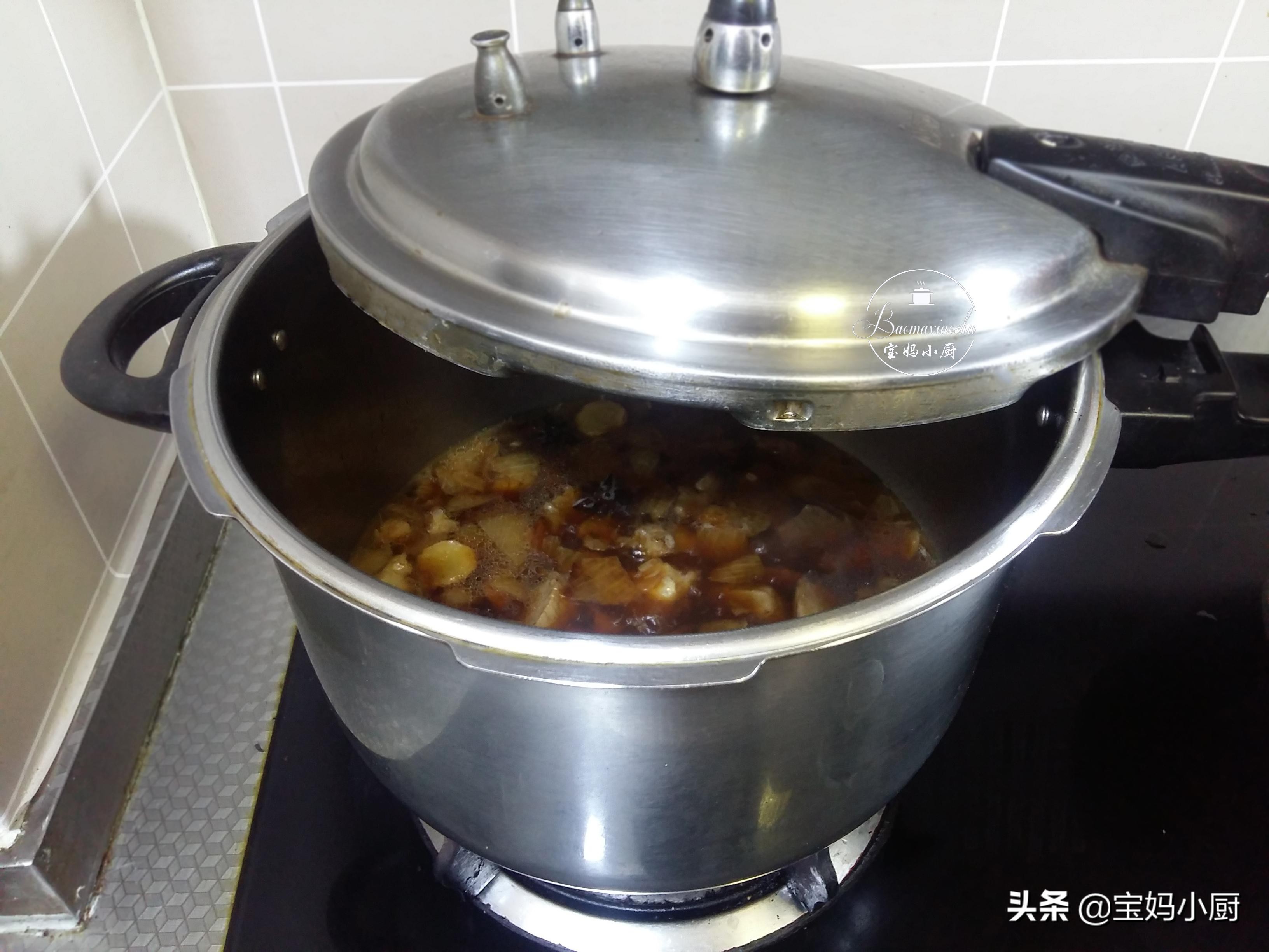 炖牛肉放什么调料没膻味,炖牛肉一股料酒味