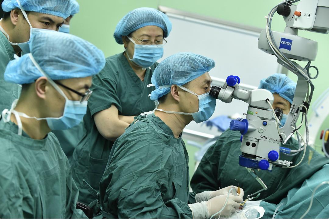 面对生死医生从患者那里学到更多｜医师节策划