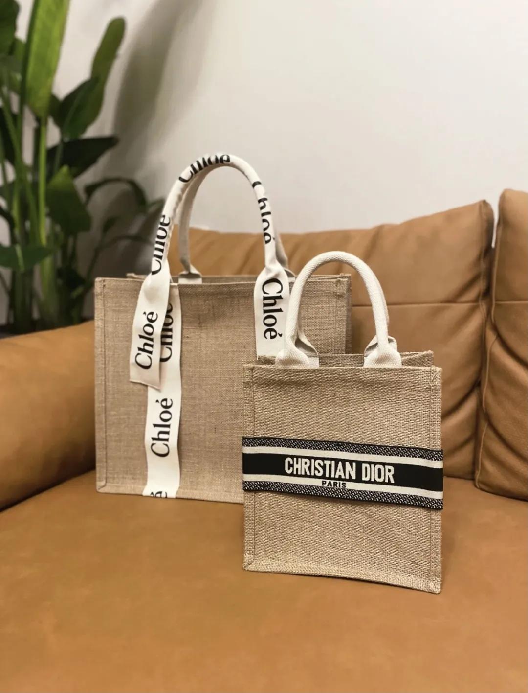 买了一大堆便宜包包,买了一个包回来发现包里有钱