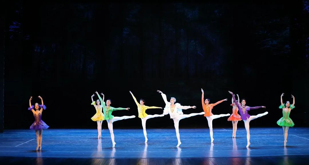 灰姑娘芭蕾舞剧赏析,灰姑娘芭蕾英国皇家舞剧