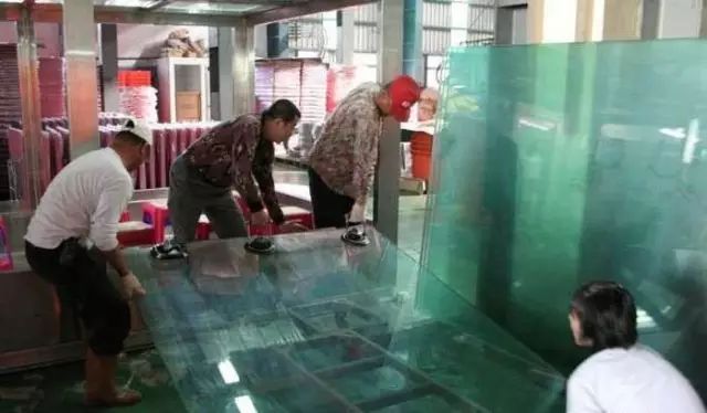 一米以上的大型鱼缸是如何制作的,大型水景鱼缸制作全过程