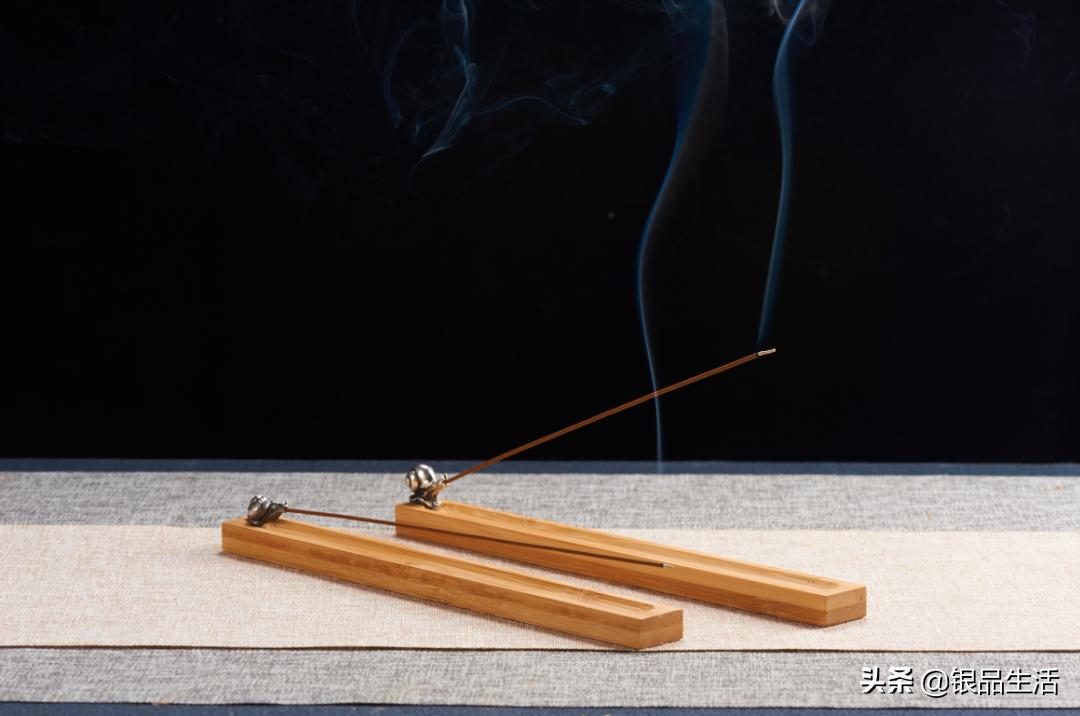 焚香到底是怎么样?为何如此高雅、养生