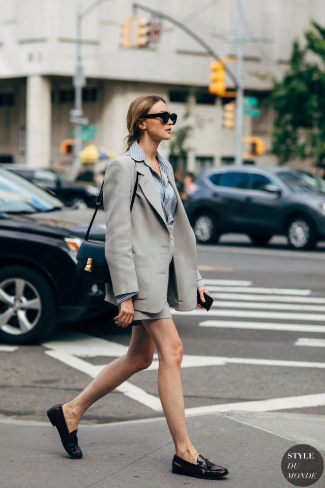 西装+短裤：爱上了这个春季的王牌组合