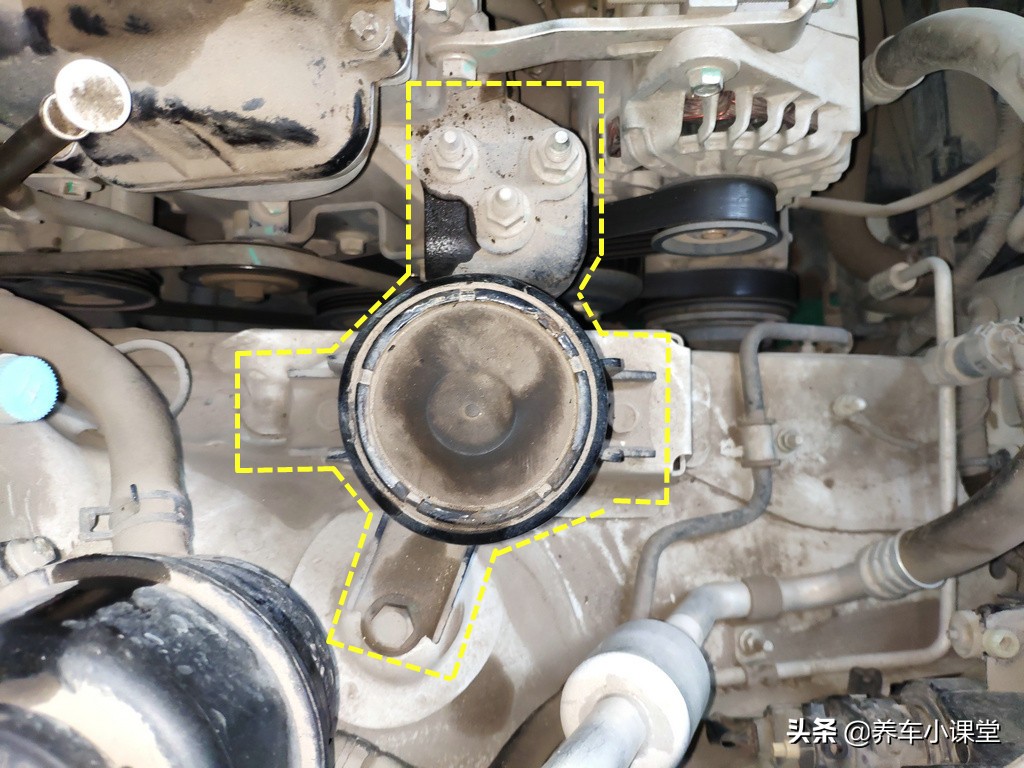 汽车弹簧减震垫坏了症状,车身颠簸不稳