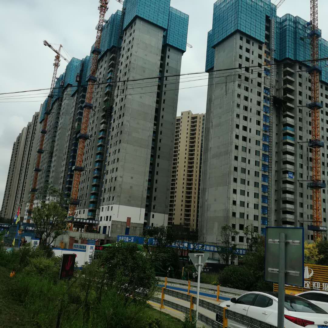 天府新区低价楼,天府新区降价一平8000的楼盘