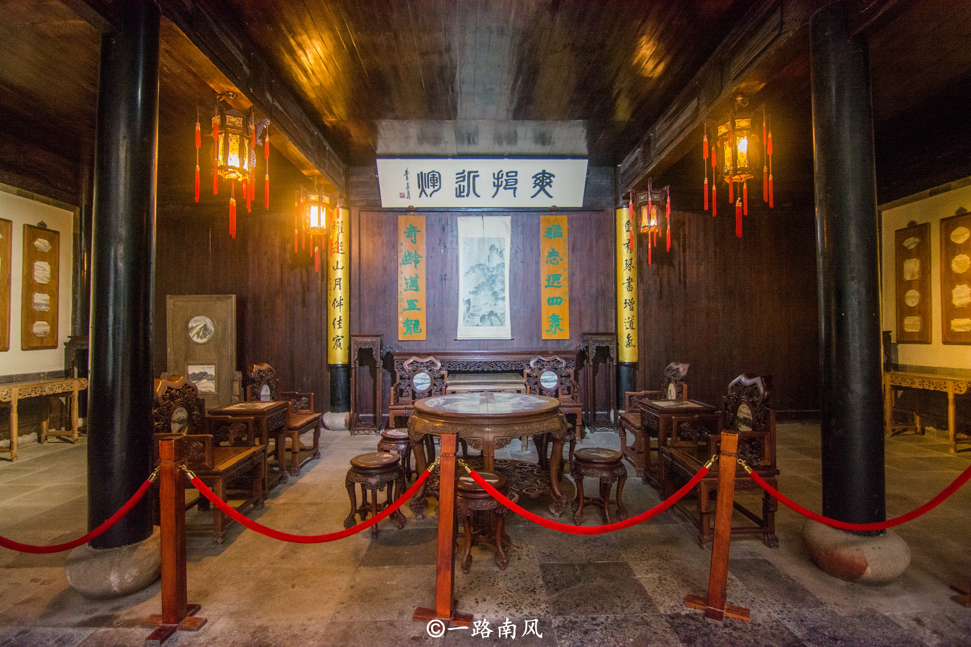 浙江南浔古镇和西塘古镇近吗,南浔为什么没有西塘名气大