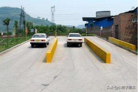 科目二上坡老是熄火怎么办,科目二坡道停车熄火如何找准点位