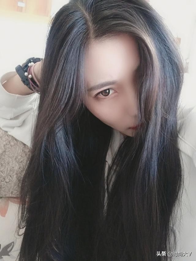 这样做让你的头发柔顺不掉发,怎么解决头发毛躁还不服帖