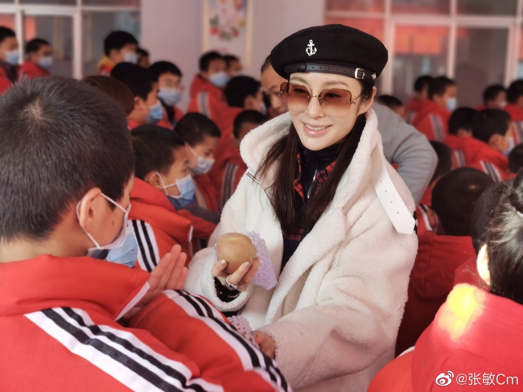 香港影坛6大绝色美人境况悬殊：张敏失业，关之琳活成亿万富婆