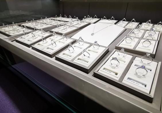 龙湖滨江天街66欢抢!5元买品牌服饰!全棉时代、PUMA通通5折起