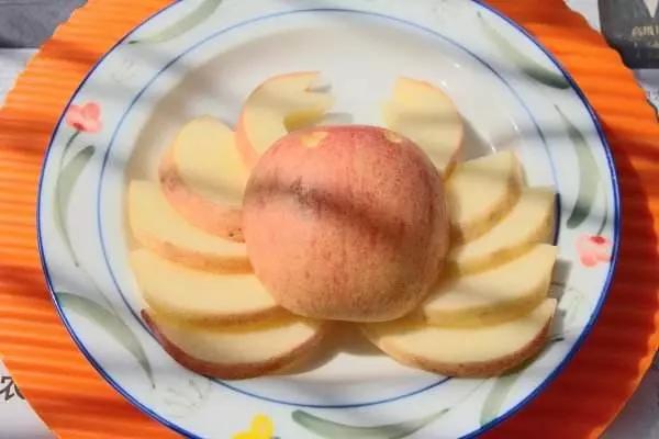 大部分女孩子都喜欢的水果拼盘,高大上水果拼盘简单又好看