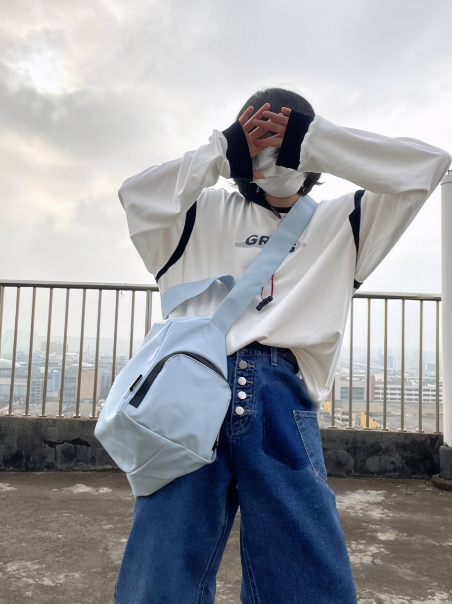 国潮品牌SUBTLE推出全新TRITIUM-703晴雨伞他们家背包你一定见过