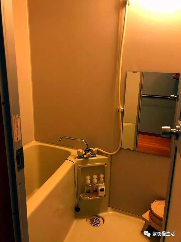 未见富士,幸运依在-秀峰阁湖月