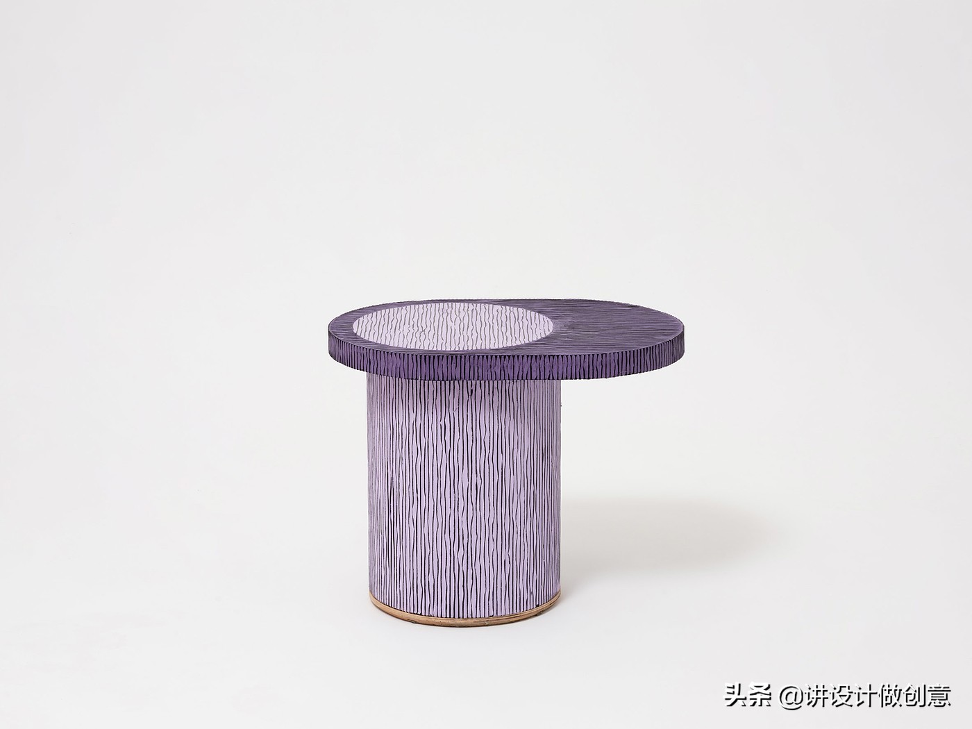 【创意设计】ChihoCheon用瓦楞纸板创造了丰富多彩的家具