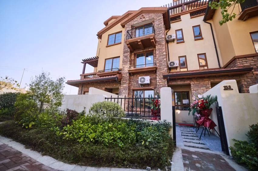 青岛朋友聚会去哪里好,青岛聚会轰趴团购