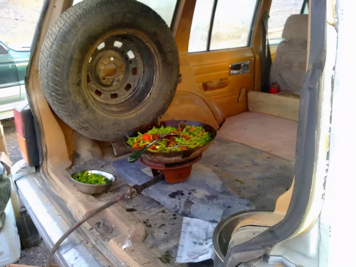 在野外捡到这几种石头千万不要扔,河边捡石技巧