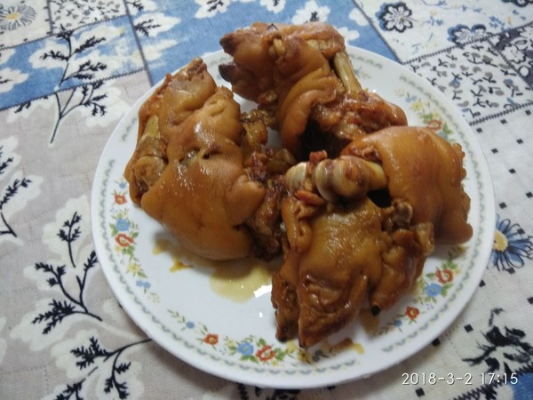 炖猪蹄时做到三不放,炖猪蹄要切不