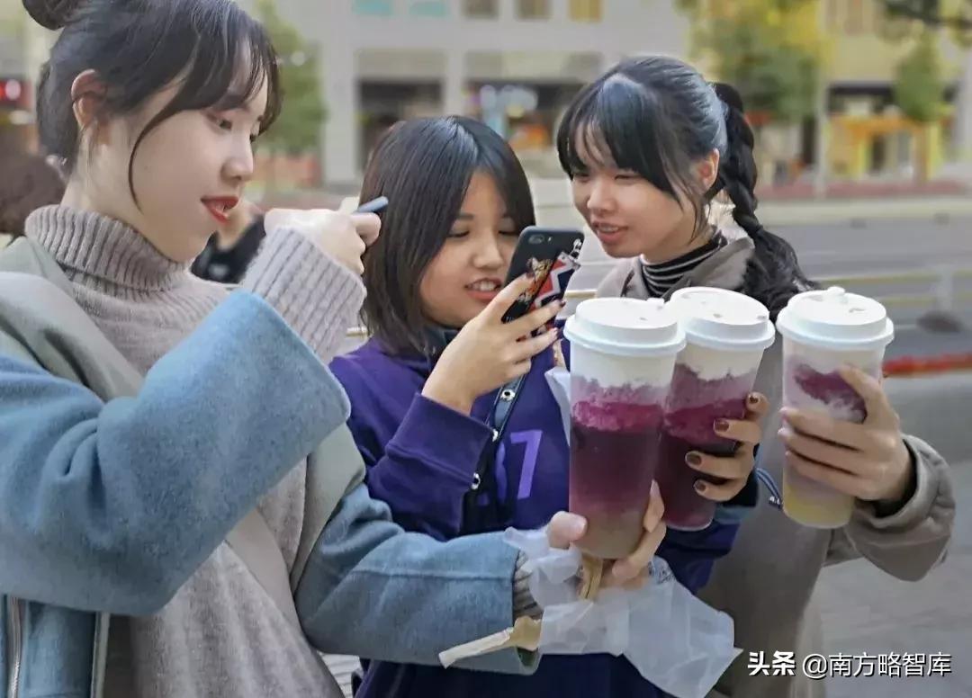 新式茶饮行业前景分析,奈雪茶网红茶饮