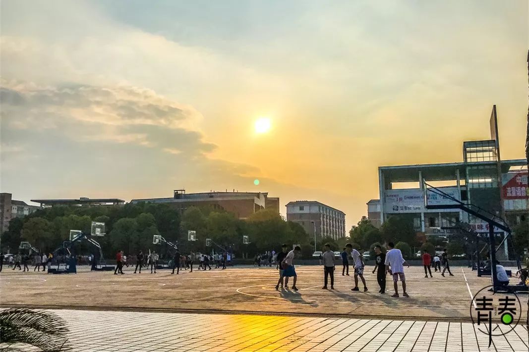 233路尽头的南昌航空大学,承包你的四年青春!