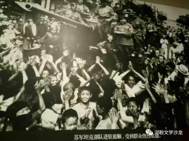 苏联红军坚守布列斯特要塞,苏联红军路过小村庄