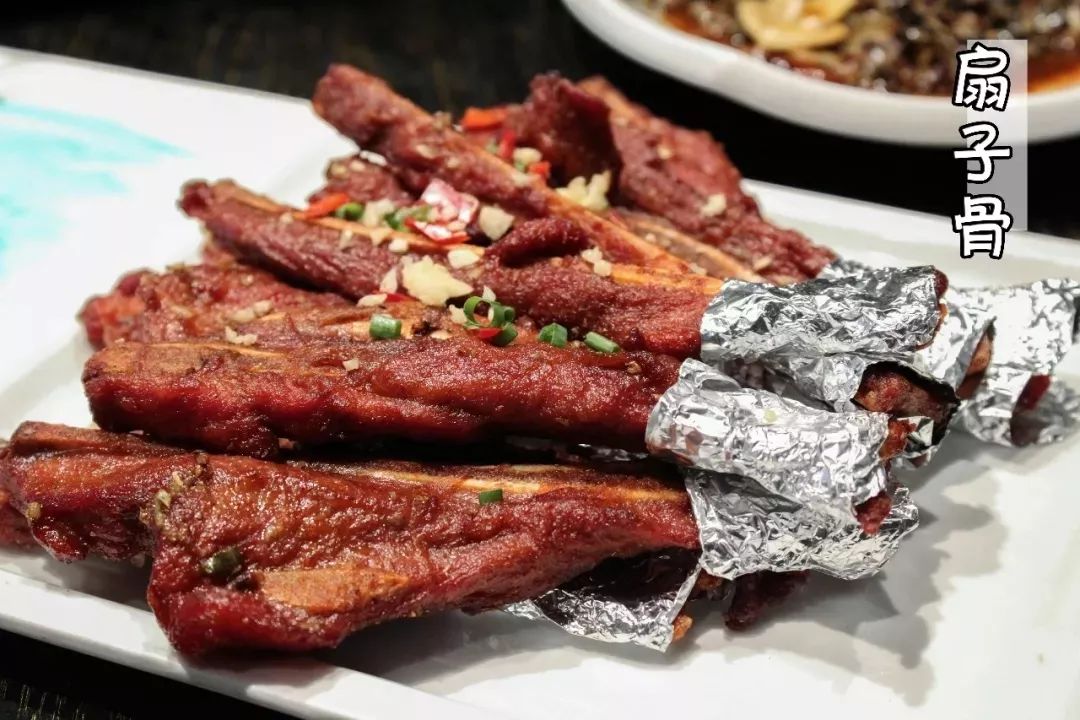 既然年终聚餐躲不掉，那就盘它啊！