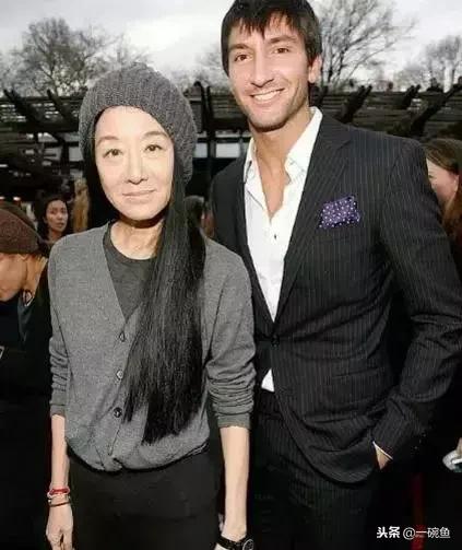 19岁被国家队淘汰,40岁改行赚25亿,她的人生才叫传奇!